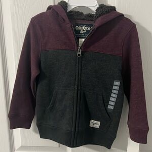 Oshkosh Toddler boy jacket(New) 2T with Zipper & hoodie.
